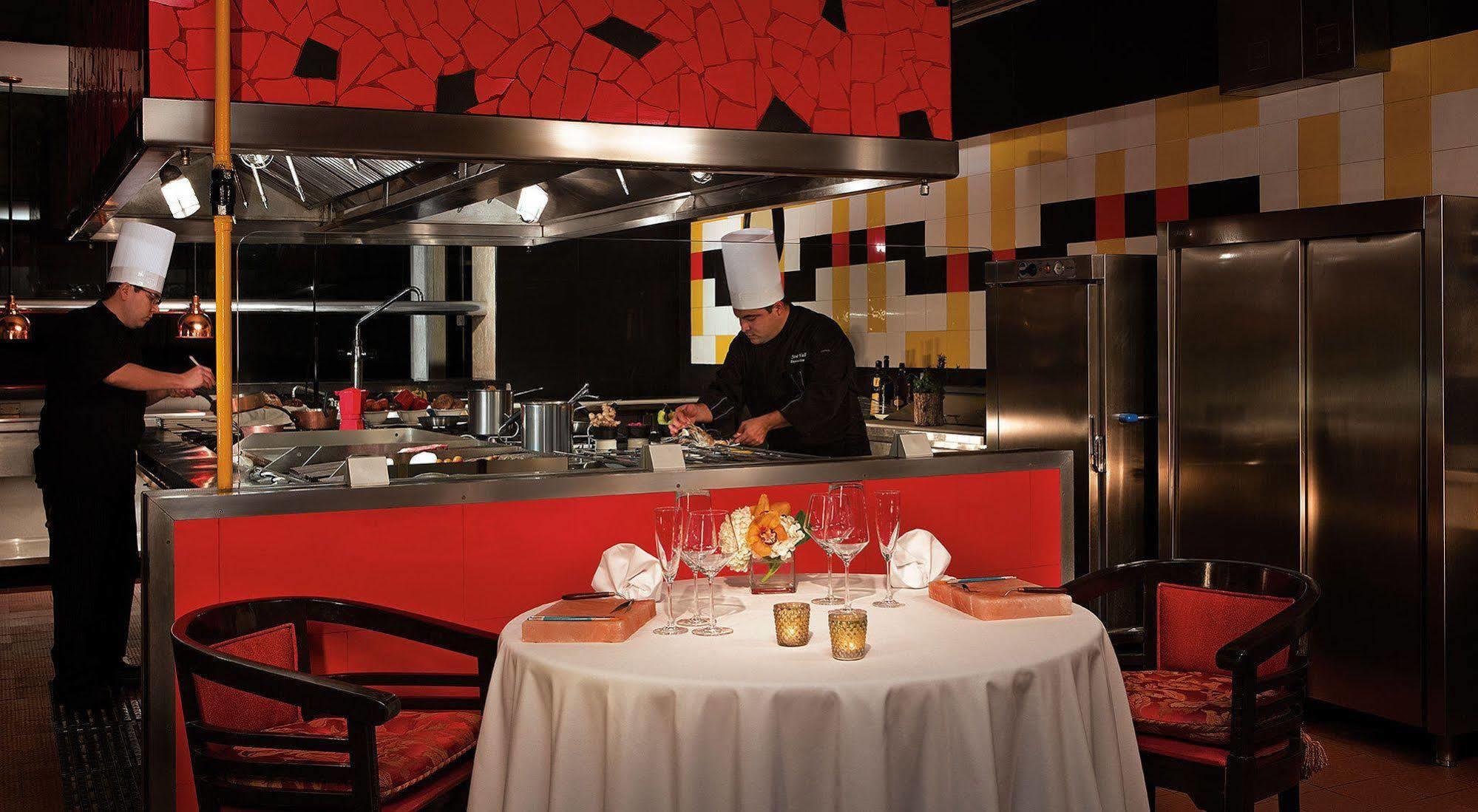 Paraiso De La Bonita Adult All-Inclusive, A Luxury Collection Resort 푸에르토 모렐로스 외부 사진